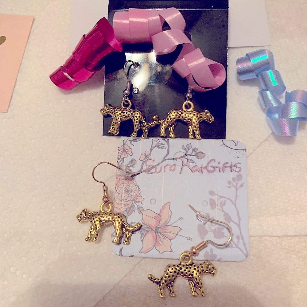 GOLD Cat Earrings Leopard Cheetah Jaquar Tiger Earrings Feline Lover NEW… - Picture 7 of 7